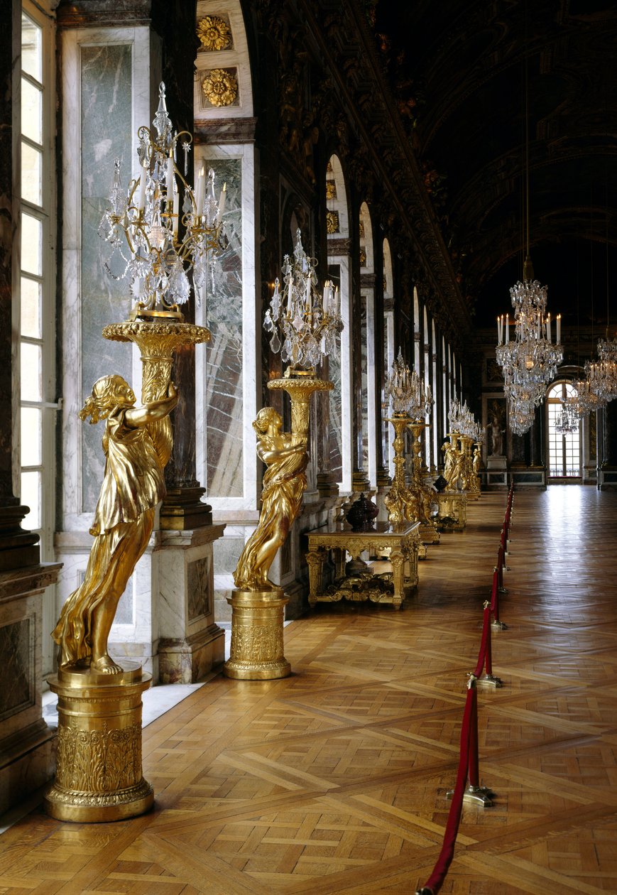 Architektura: widok odrestaurowanej Galerii Lodowej. Wersal. Musee du Chateau autorstwa French School