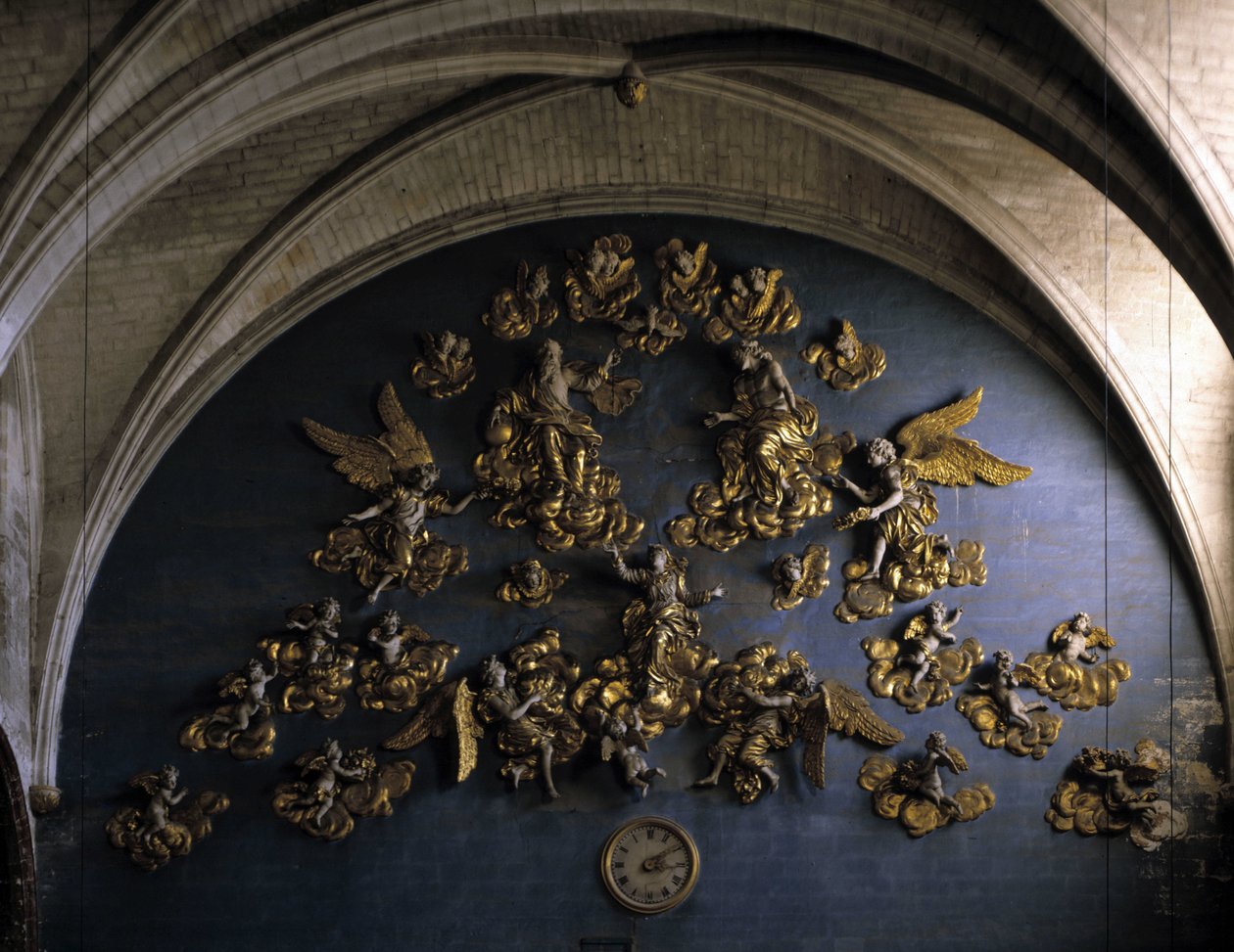 Architektura barokowa: wystrój (XVII w.). Mur na tyłach nawy kościoła Matki Bożej Anielskiej (Matki Bożej Anielskiej). L