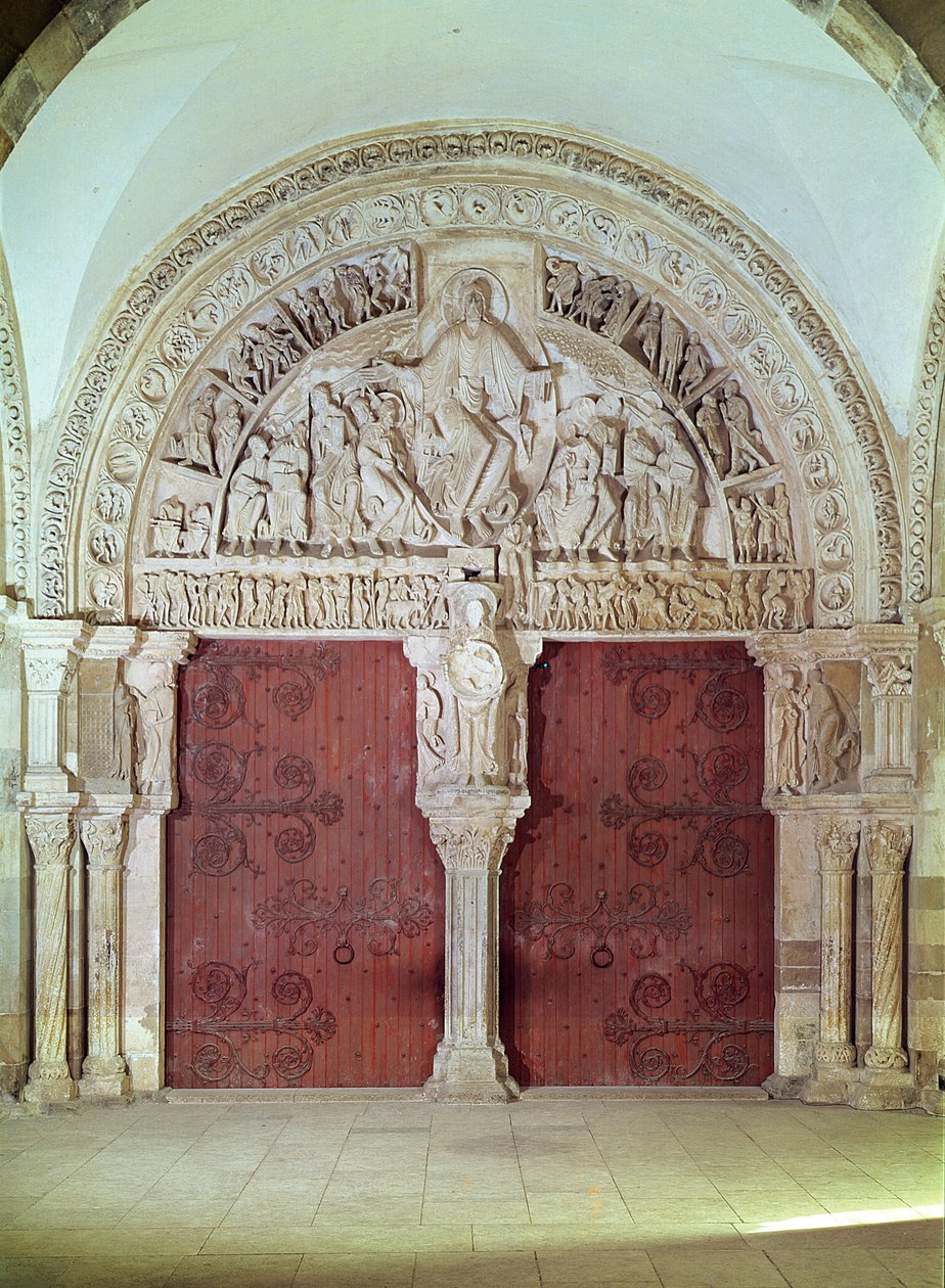 Portal centralny w Narteksie kościoła Sainte-Madelaine, z płaskorzeźbą Zesłania Ducha Świętego w Tympanonie, c.1150 autorstwa French School