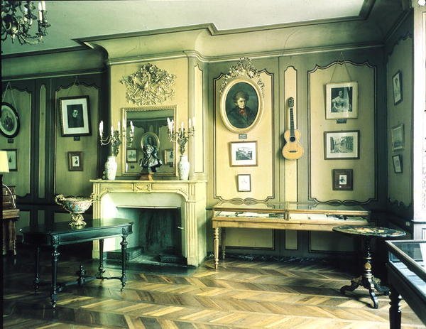 Salon w domu urodzenia Hectora Berlioza (1803-69) autorstwa French School
