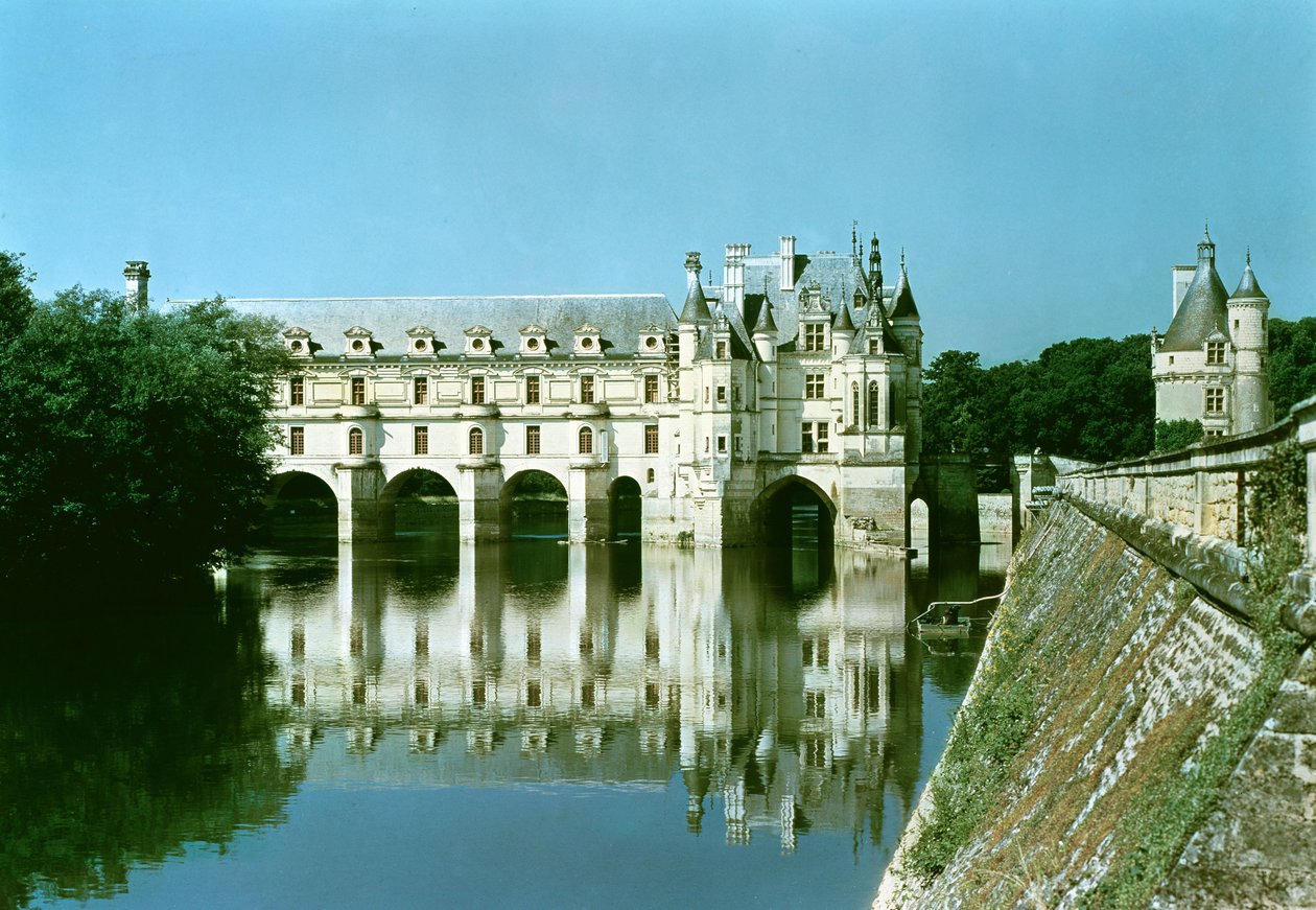 Zewnętrzny widok na Donjon, Chateau de Bohier i Grande Galerie od wschodu autorstwa French School