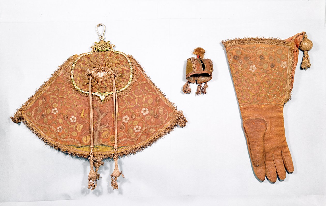 Hawking zestaw pokrowiec, rękawica i kaptur, francuski, 1600-25 autorstwa French School