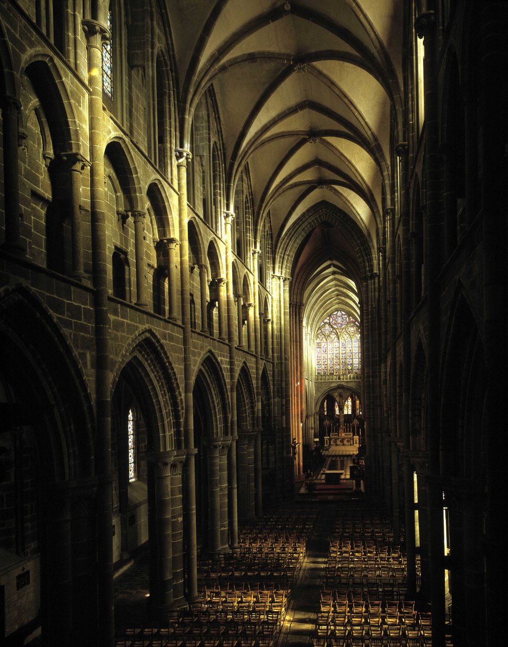 Widok wewnętrzny Cathedrale Saint Samson (Saint-Samson) Dol de Bretagne (Dol-de-Bretagne) (Ille et Vilaine) autorstwa French School