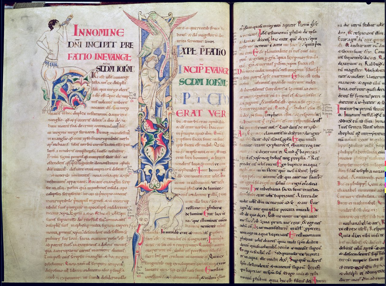 Ms 1215 t.4 f.56v Historyczny inicjał H przedstawiający centaura i historyczny inicjał I przedstawiający orła św. Jana uciszającego heretyka Ariusza, z Ewangelii św. Jana, Biblia św. autorstwa French School