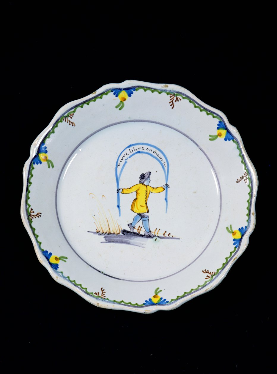 Talerz zdobiony postacią trzymającą transparent Live Free or Die (ceramiczny) autorstwa French School