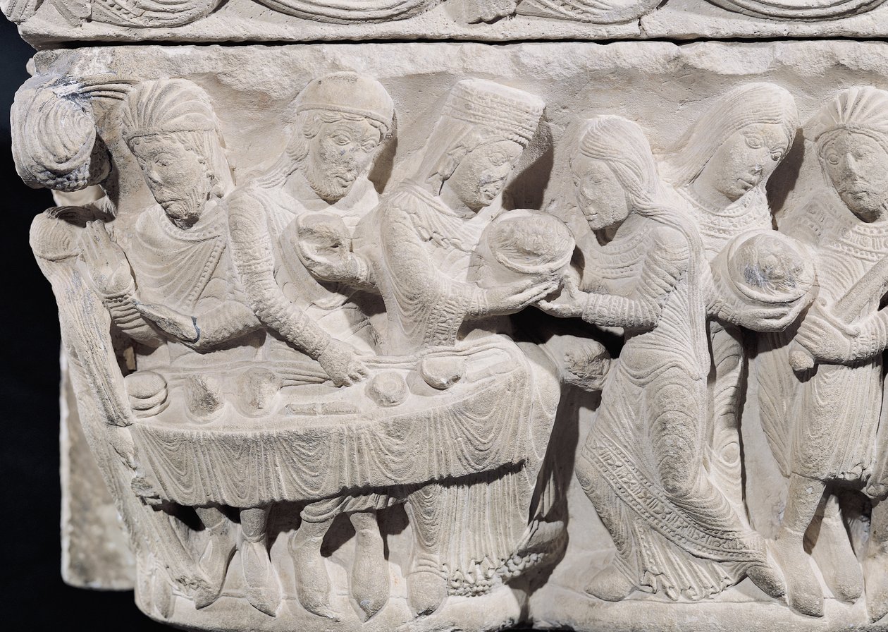 Salome przedstawiająca głowę św. Jana Chrzciciela w święto Heroda, fragment płaskorzeźby na głowicy (kamień) (detal z 86203) autorstwa French School