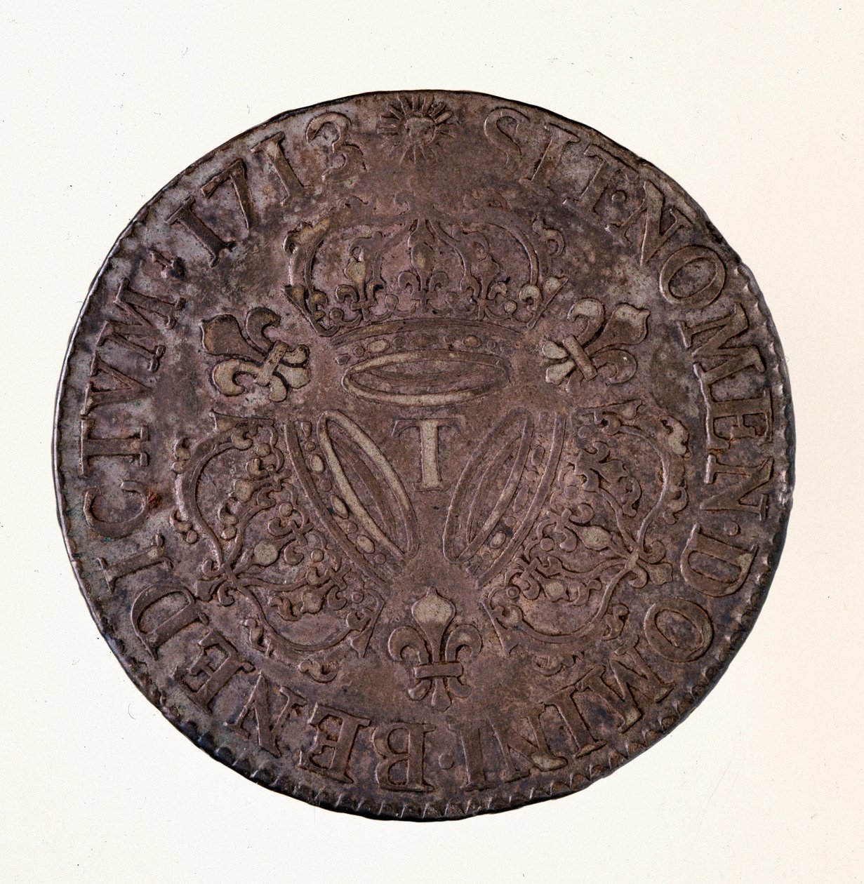 Srebrne francuskie ecu (scude), panowanie króla Ludwika XIV (1643-1715) 1713 Śr. 4 cm Neapol, muzeum archeologiczne autorstwa French School