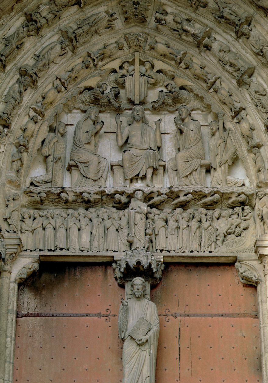 Tympanon Portal Południowy przedstawiający Chrystusa na tronie z figurą Beau Christ na trumeau poniżej, XII w. autorstwa French School
