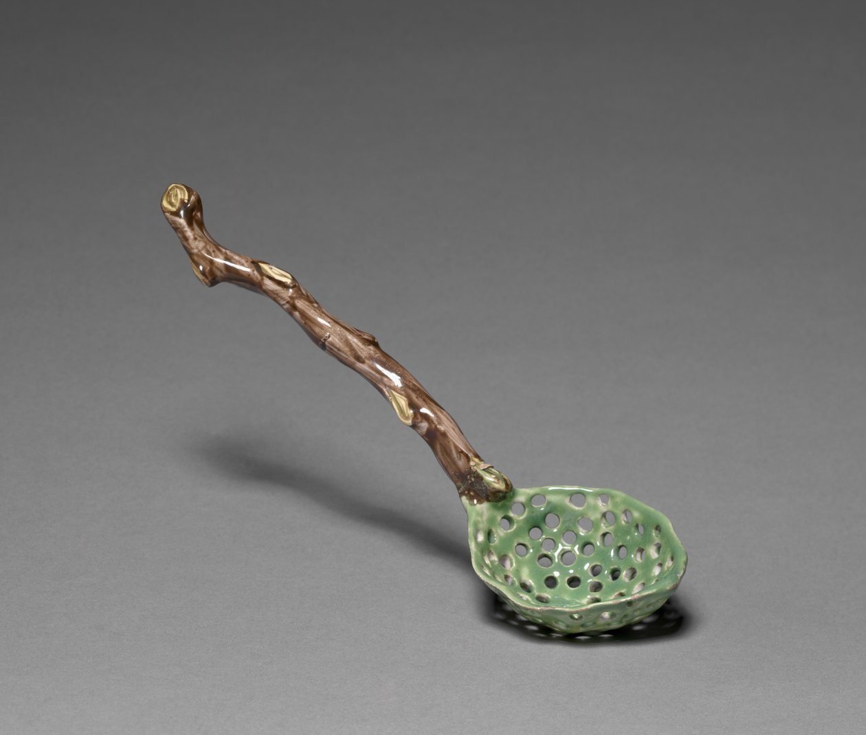 Łyżka do cukru, wyprodukowana przez fabrykę Veuve Perrin, ok. 1760 autorstwa French School