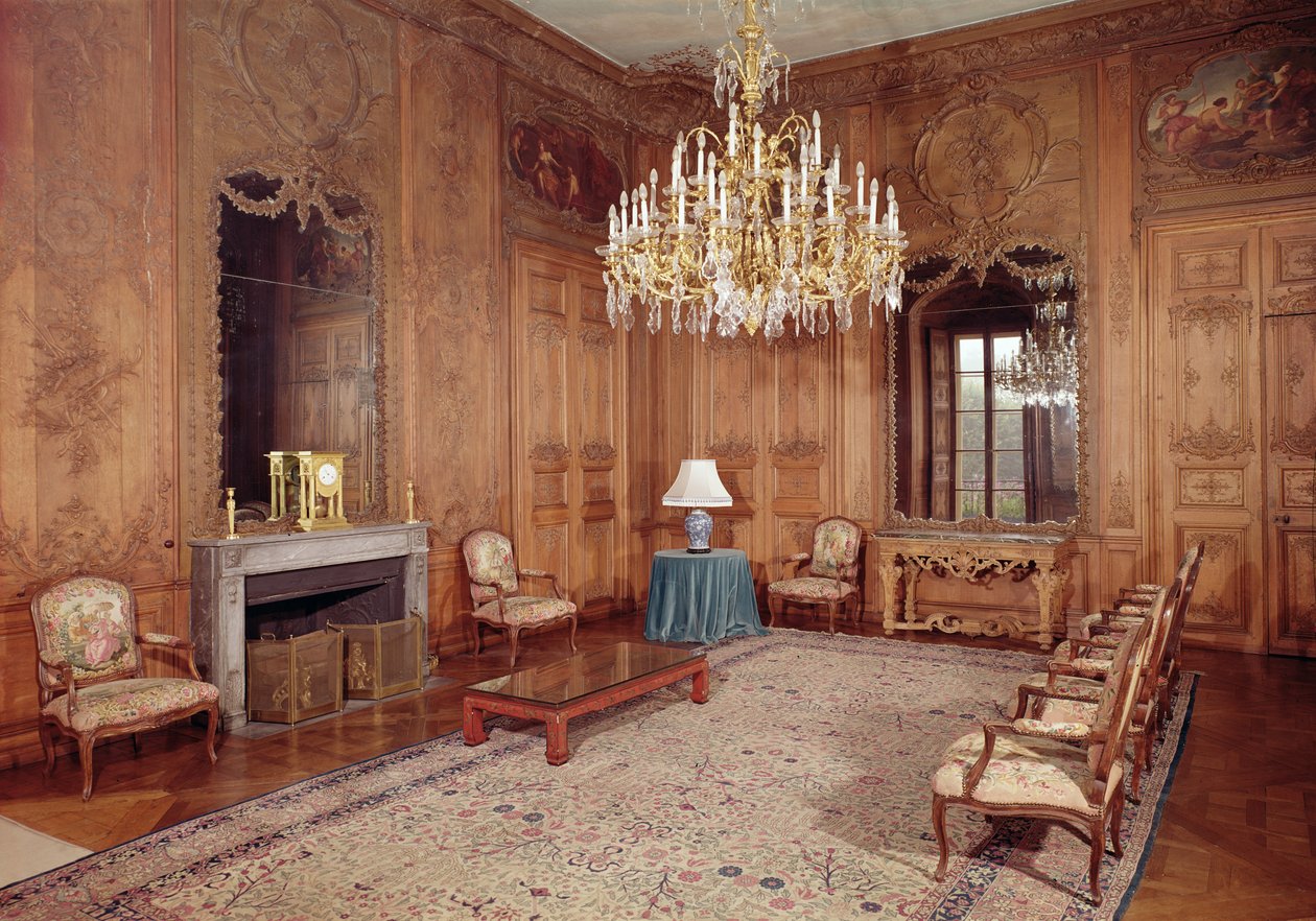 The Great Lounge ze stolarką przypisywaną meblom z epoki Verbecka i Ludwika XV sygnowane przez D. Delanta i F. Folliota, 1730-36 autorstwa French School