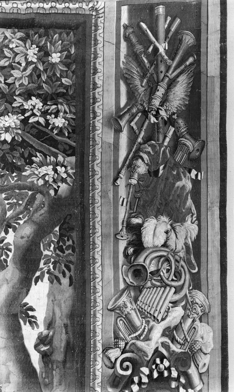 Gobelin Pory roku, bordiura, instrumenty muzyczne, ok. 1670, Fabryka Gobelinów (fragment) autorstwa French School