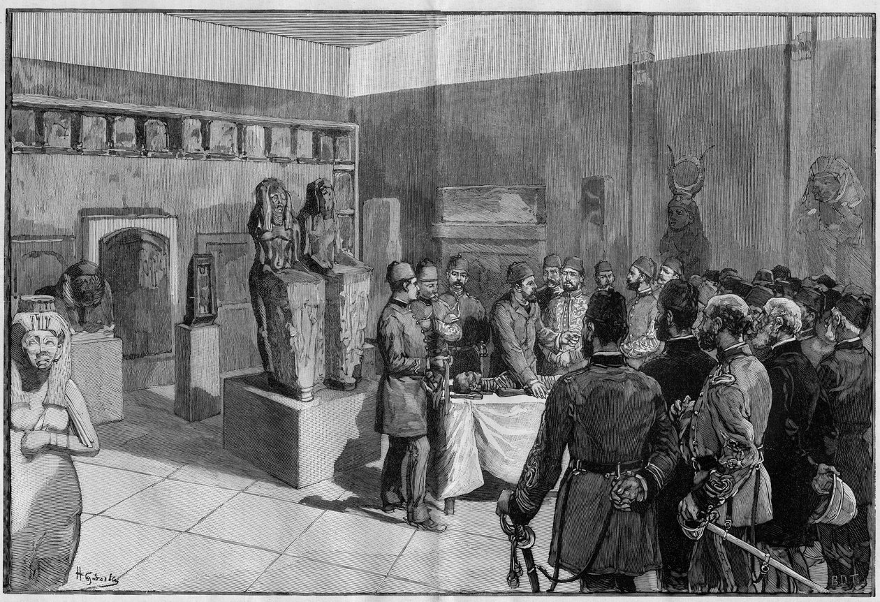 Depoument Mumii Sesostrisa (Rhamzes II) w Musee de Boulaq (Kair, Egipt) przez Gastona Maspero w obecności chedywa Tewfika. Grawer w „The Illustrious World” 1886. autorstwa French School