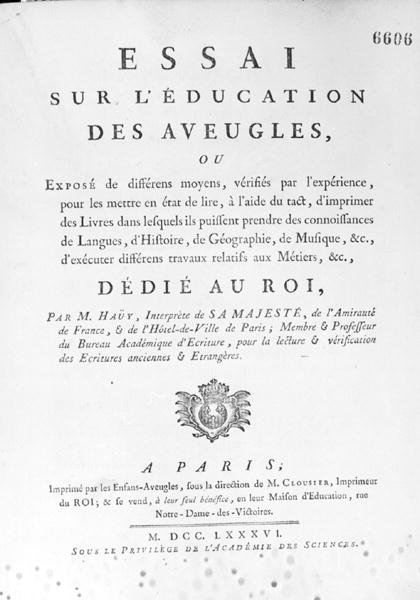 Strona tytułowa „Eseju o edukacji niewidomych” Valentina Hauy (1745-1822) opublikowanego w 1786 r. (rycina) (zdjęcie czarno-białe) autorstwa French School