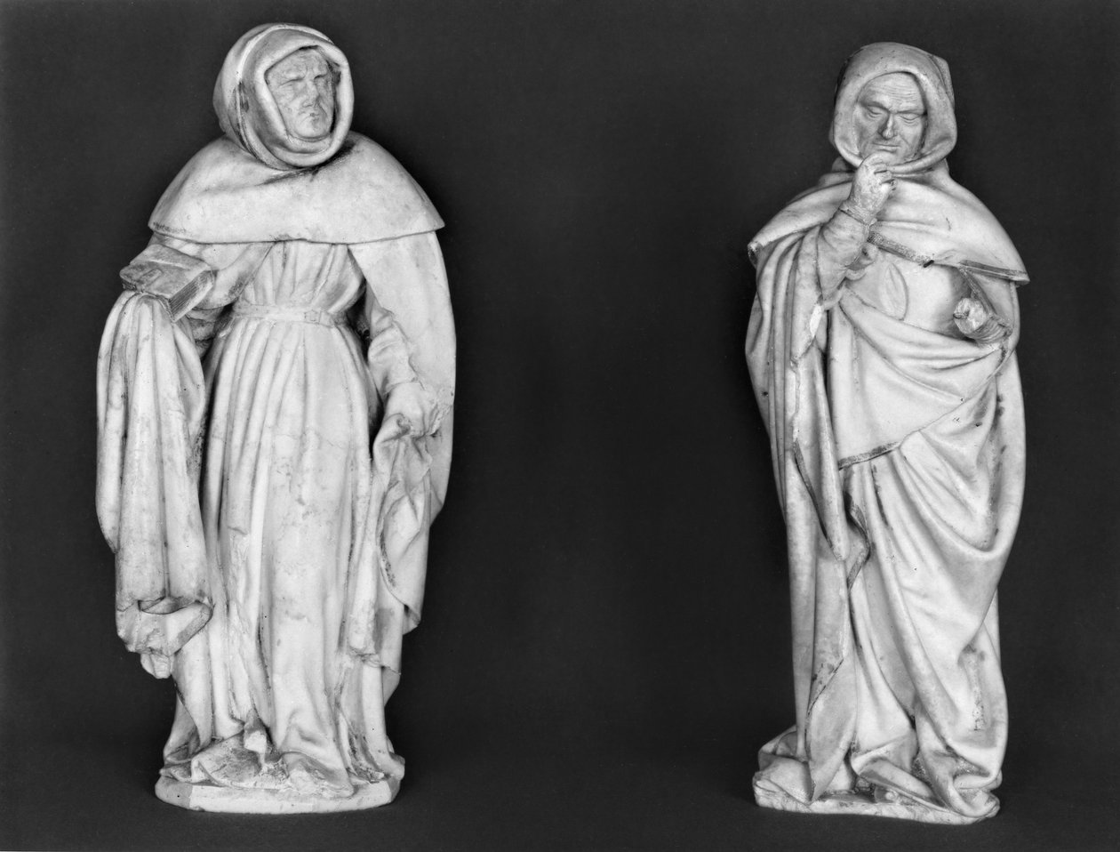 Dwóch żałobników, z grobu księcia Jean de Berry (1340-1416) c.1450-53 (alabaster) autorstwa French School