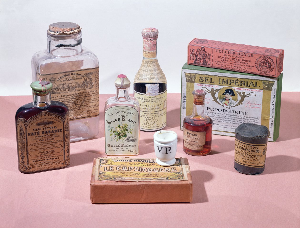 Różne leki farmaceutyczne autorstwa French School