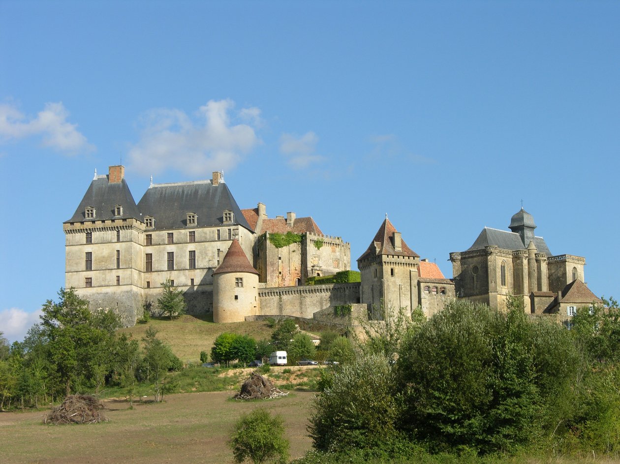 Widok na zamek Biron, XV-XVI wiek (patrz także 245254) autorstwa French School