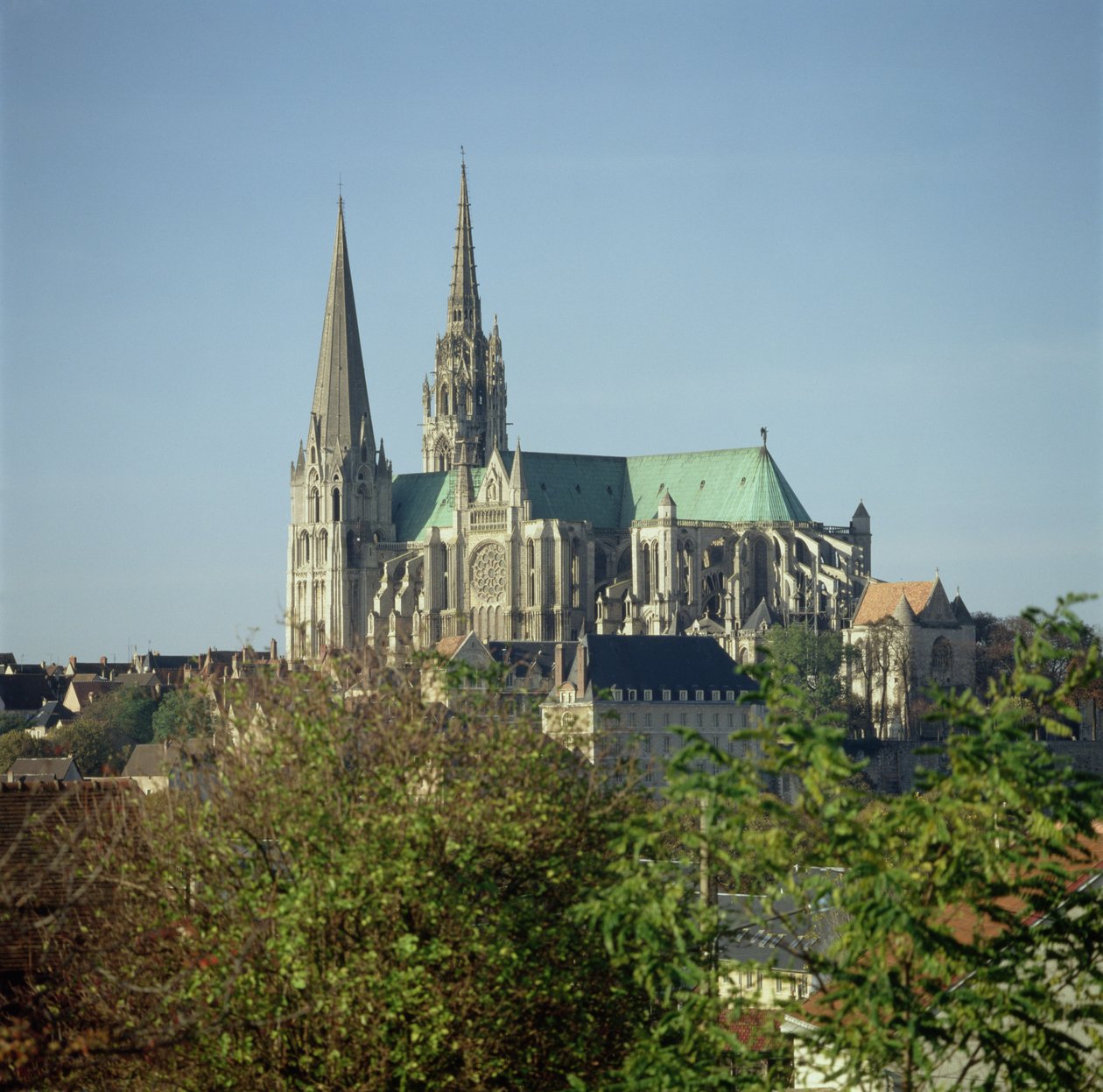 Widok katedry w Chartres od południowego wschodu, początek 1194 autorstwa French School