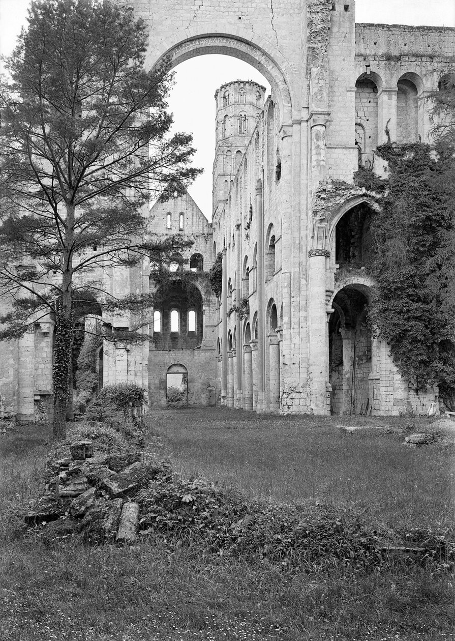 Widok wnętrza kościoła, ok. 1052-67 autorstwa French School