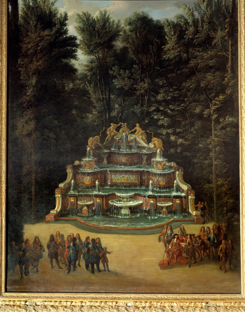Widok fontanny Bufetu Wodnego w ogrodach Wielkiego Trianon w 1713 roku. Na pierwszym planie Ludwik XIV przy Promenade Peinture de Charles Chatelain. 18 wiek. Ciemny. 2,96x1,42 m. Wersal, zamki wersalskie i Trianon autorstwa French School