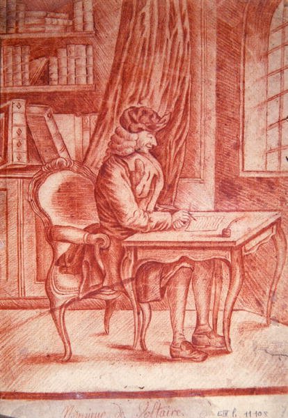 Voltaire (1694-1778) piszący w swoim gabinecie, ok. 1765-75 (czerwona kreda na papierze) autorstwa French School