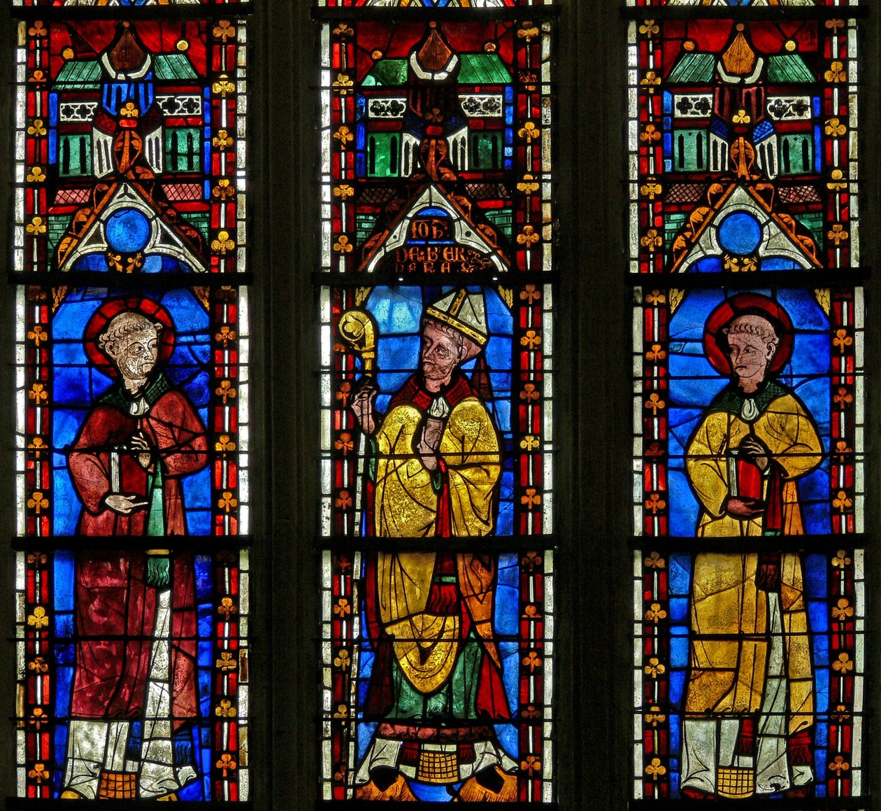 Okno w21 przedstawiające św. Sylwestra z darczyńcą Jean de Bernieres; Św. Protaj autorstwa French School