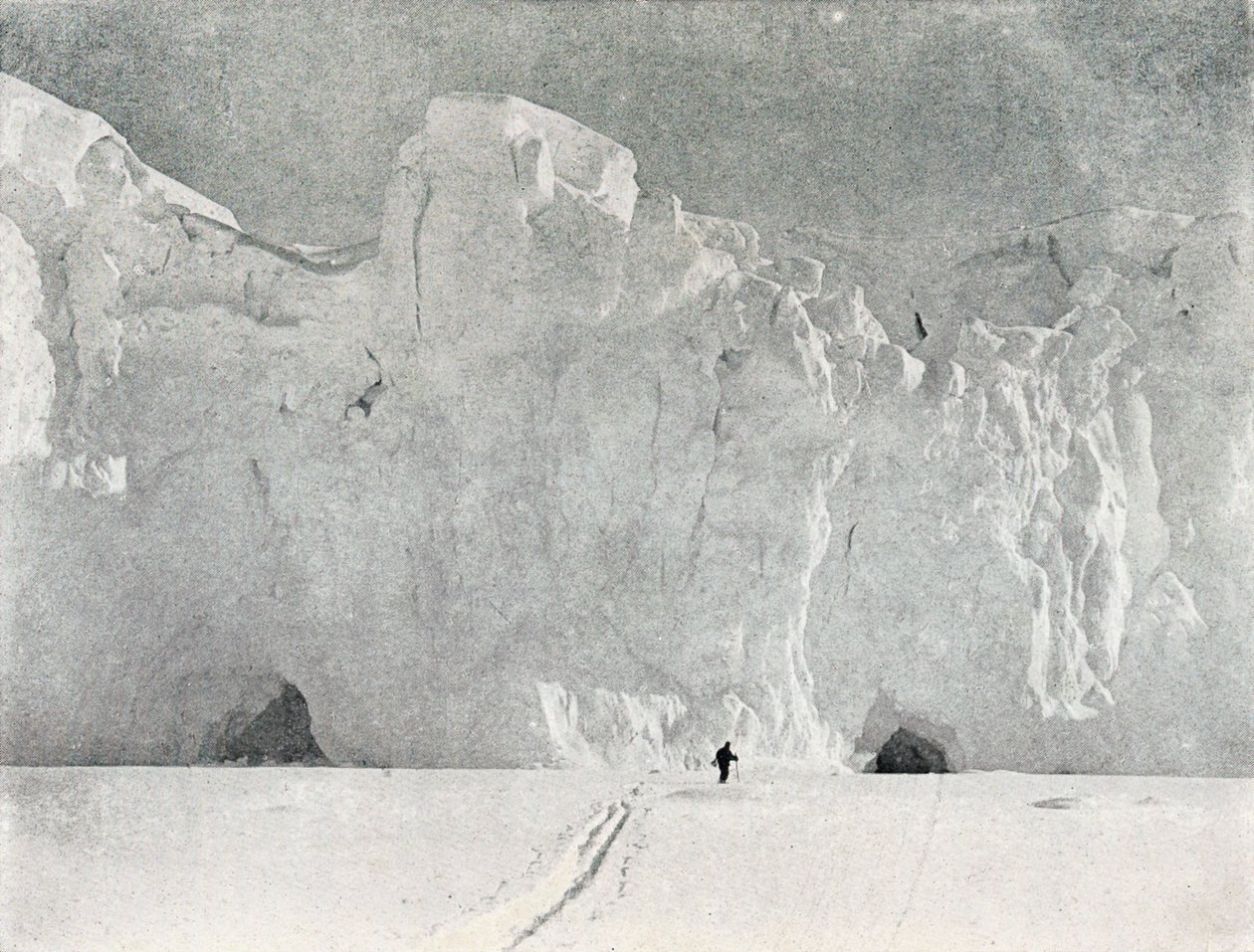 Twarz lodowca na Ziemi Wiktorii, c1911, 1913. autorstwa G. Murray Levick
