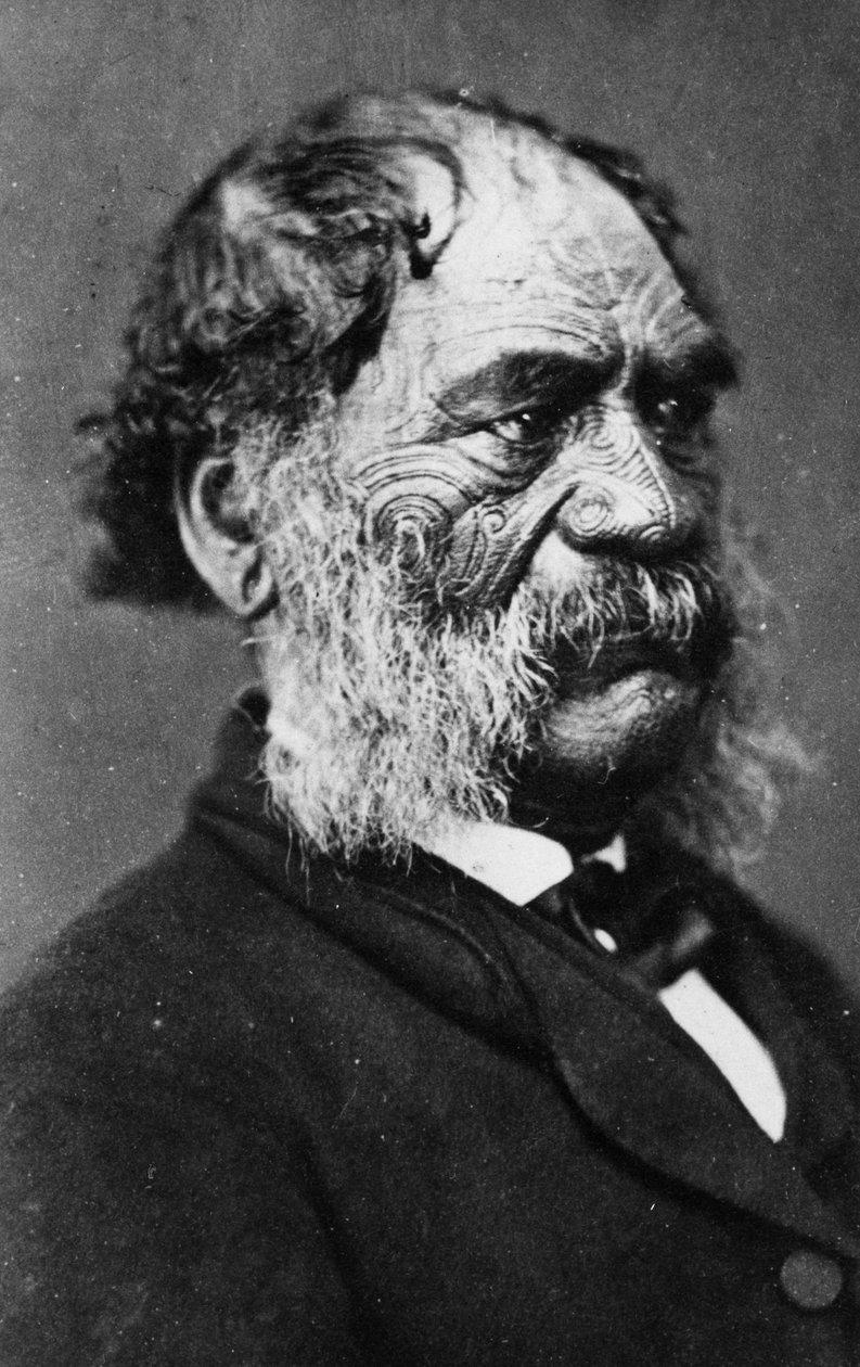 Hori Kingi Te Anaua, przywódca plemienia Ngati Ruaka, ok. 1860 r. autorstwa G. W. Bishop