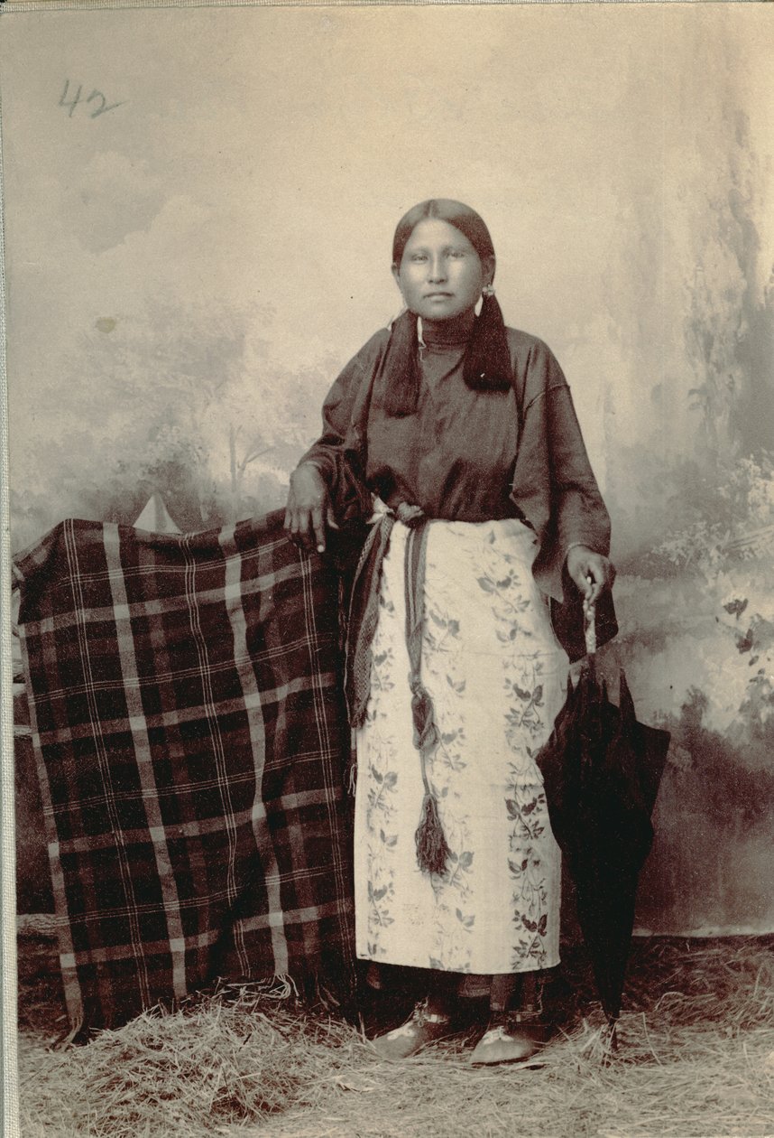 Bettie Black Bear, Kiowa autorstwa George A. Addison