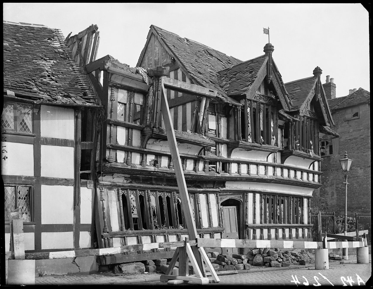 Szpital Forda, Greyfriars Lane, Coventry, West Midlands, 1941 r. autorstwa George Bernard Mason