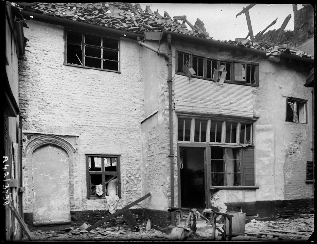 Wielka Sala, 127 Oak Street, Norwich, Norfolk, 1942. autorstwa George Bernard Mason
