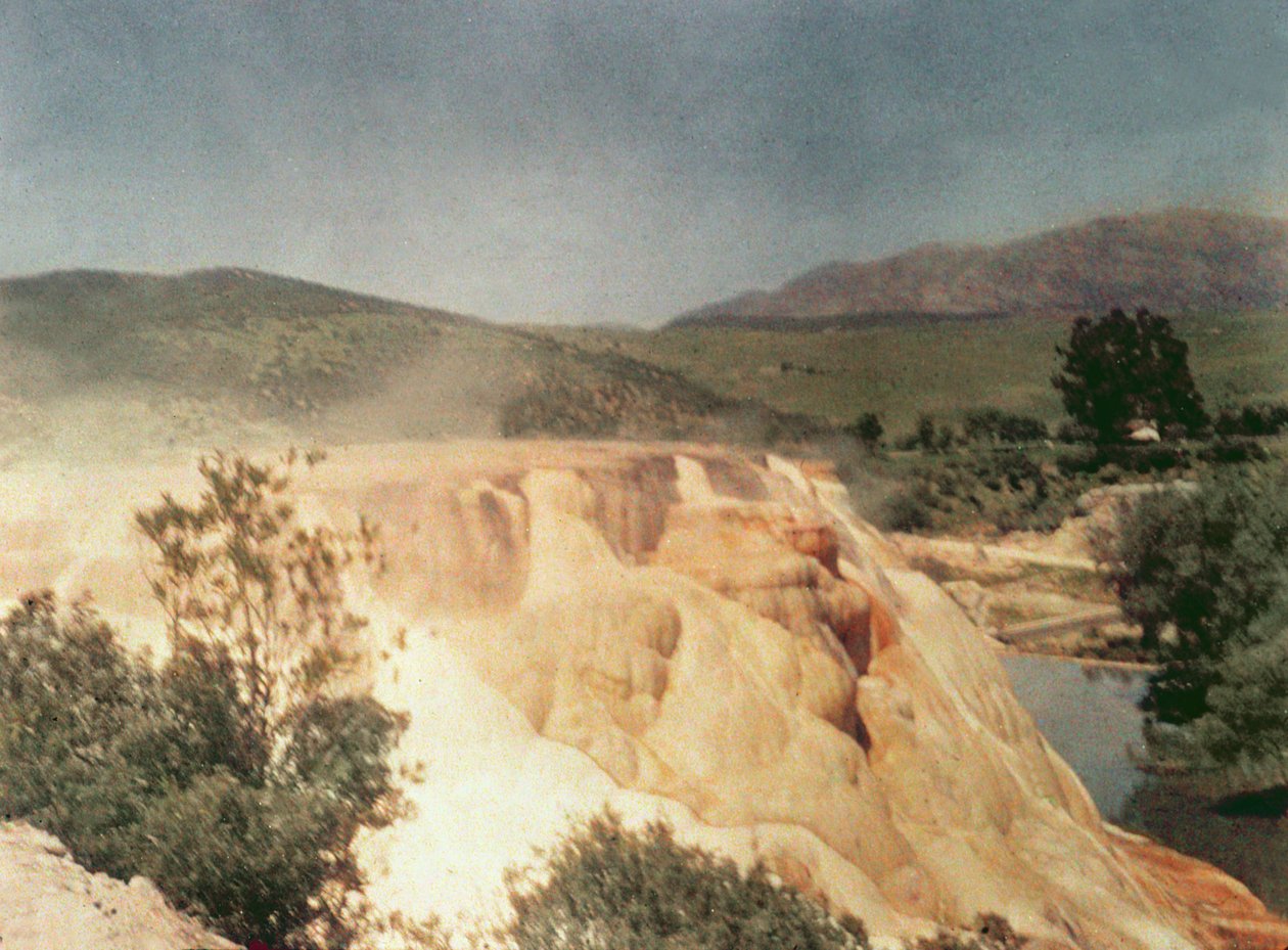 Wodospad (autochrom) autorstwa George Bernard Shaw