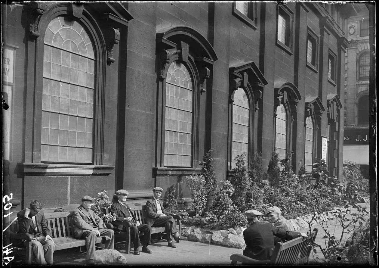 Kościół Świętej Trójcy, Boar Lane, Leeds, 1941 r. autorstwa George Bernard Wood