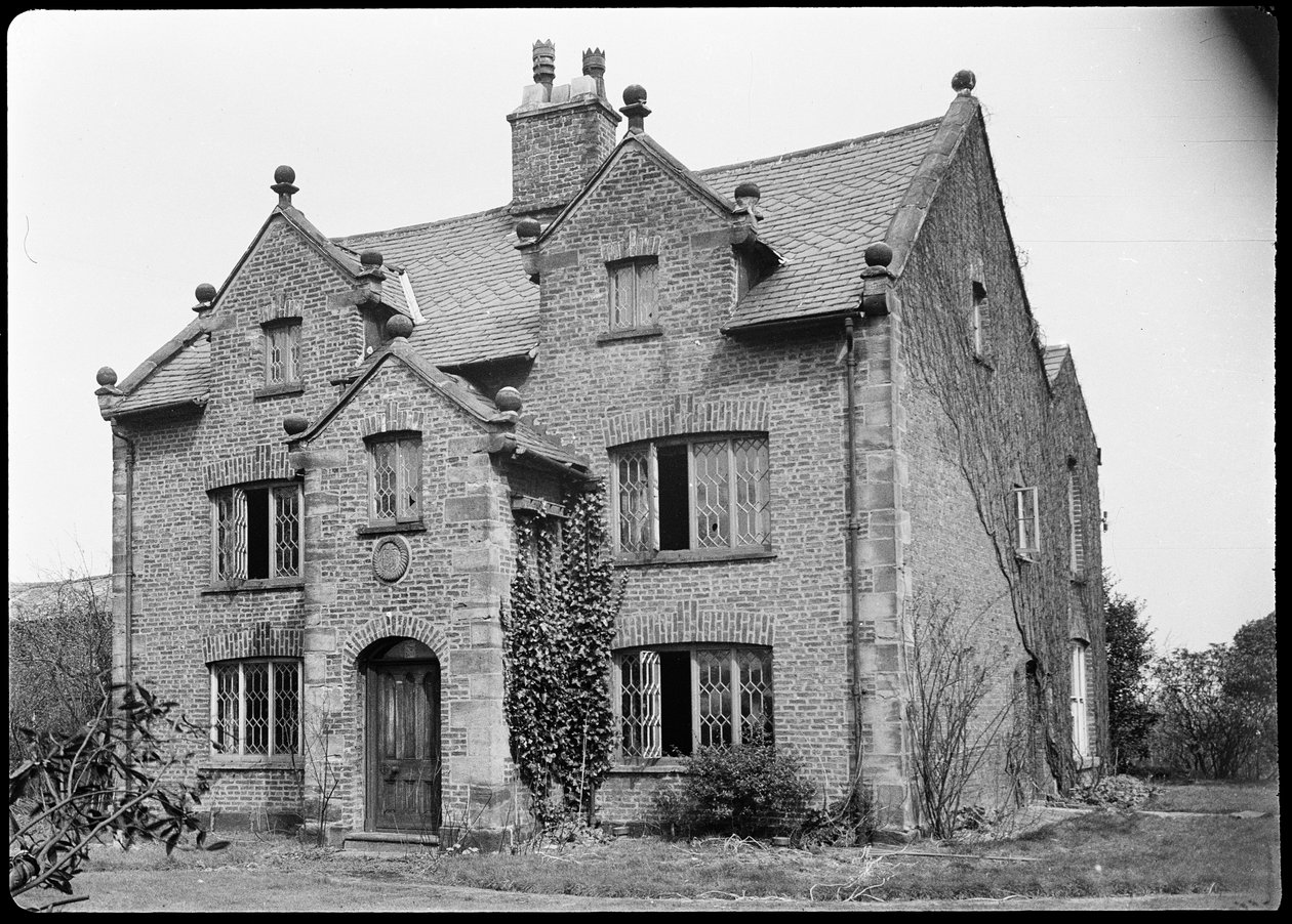 Knobb Hall, Manchester, 1942. autorstwa George Bernard Wood