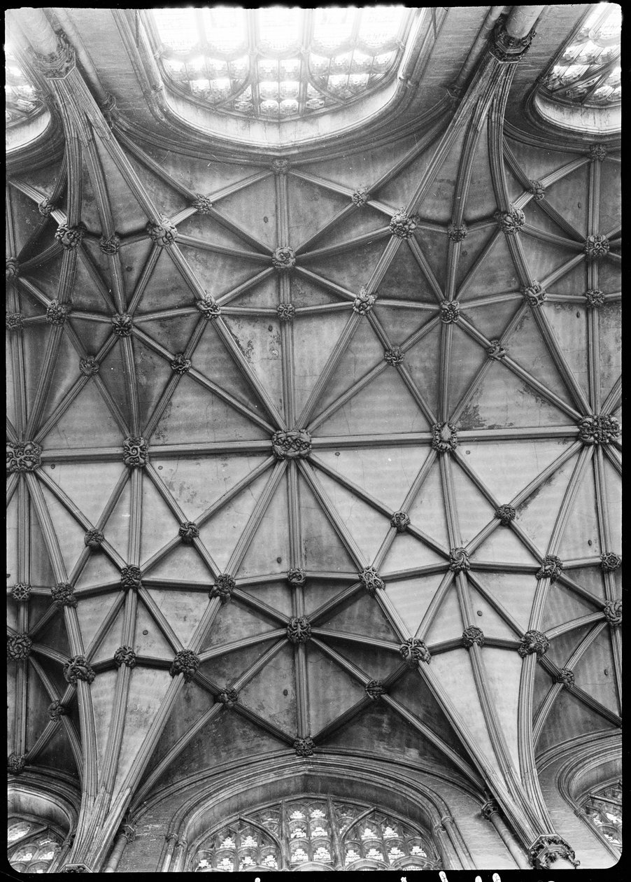 York Minster, Minster Yard, York, 1942. autorstwa George Bernard Wood
