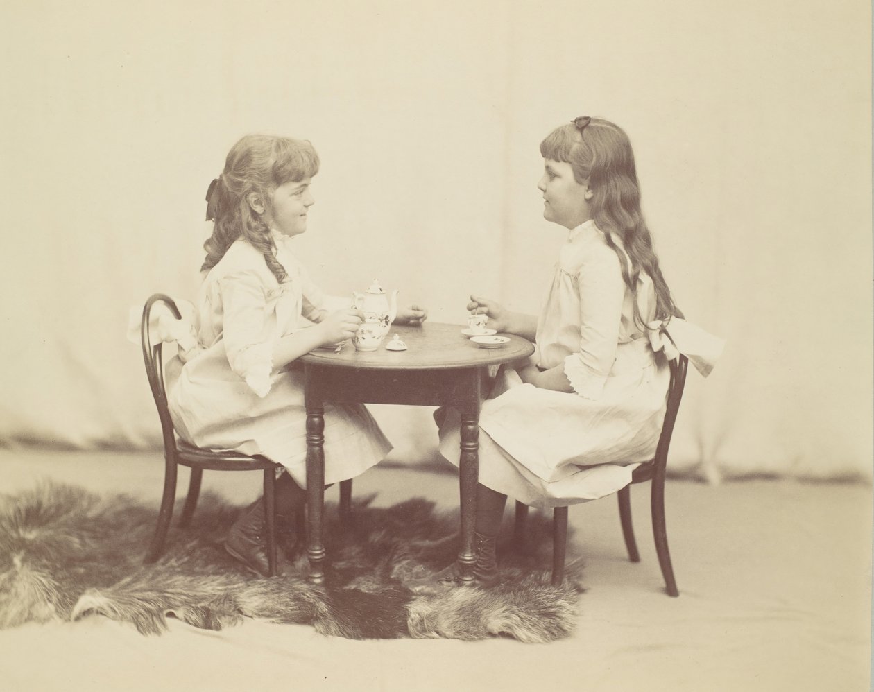 Frances i Ethel de Forest, córki Roberta de Forest, ca. 1890. autorstwa George Collins Cox