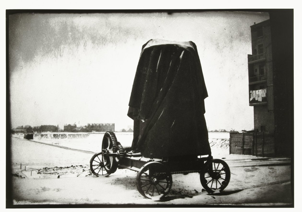 Cementownia w zimowym krajobrazie w Overtoom w Amsterdamie autorstwa George Hendrik Breitner