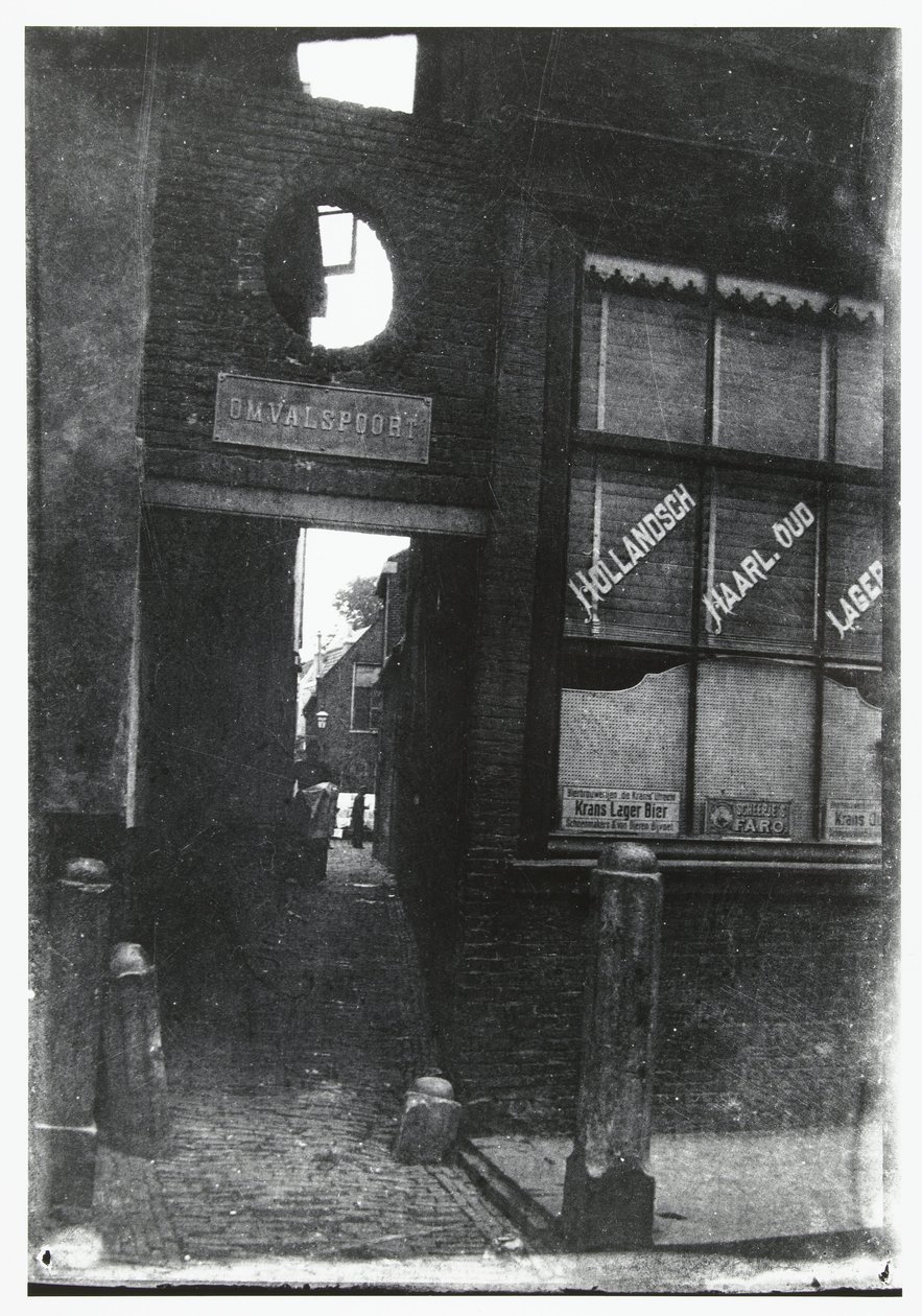 Zobacz przez Omvalspoort w Haarlemie autorstwa George Hendrik Breitner
