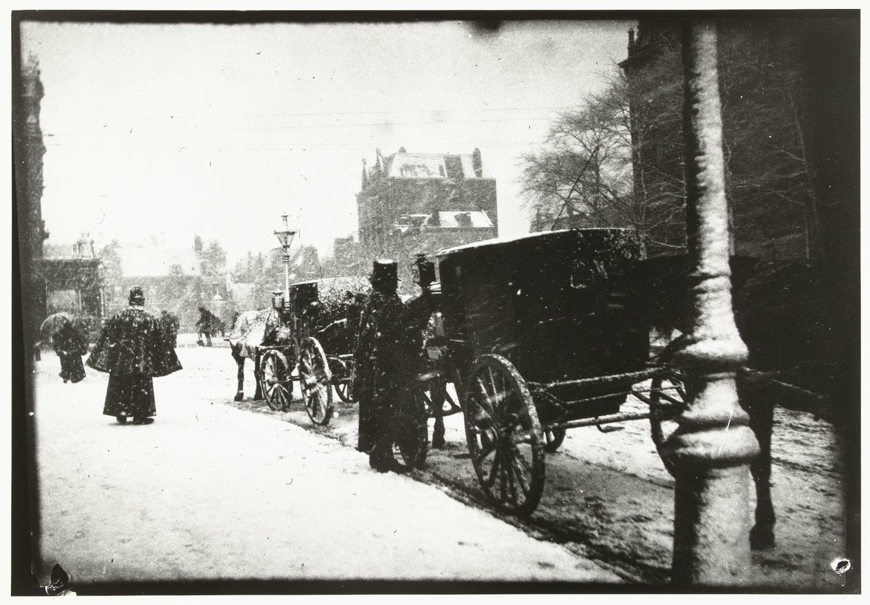 Widok na Leidseplein w Amsterdamie z ruchem powozów w zimowy dzień autorstwa George Hendrik Breitner