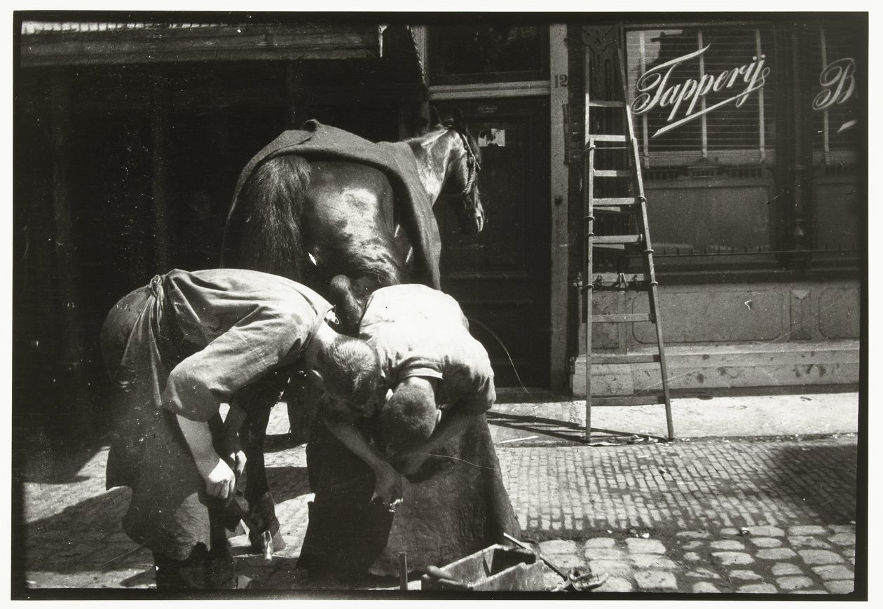 Kowal w pracy z koniem autorstwa George Hendrik Breitner