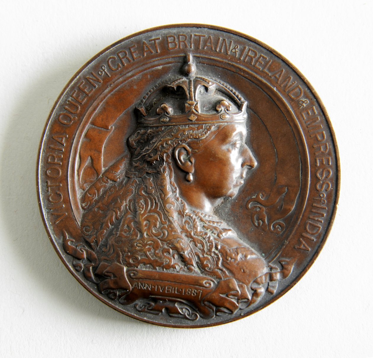 Medal upamiętniający Złoty Jubileusz Królowej Wiktorii autorstwa George James Frampton