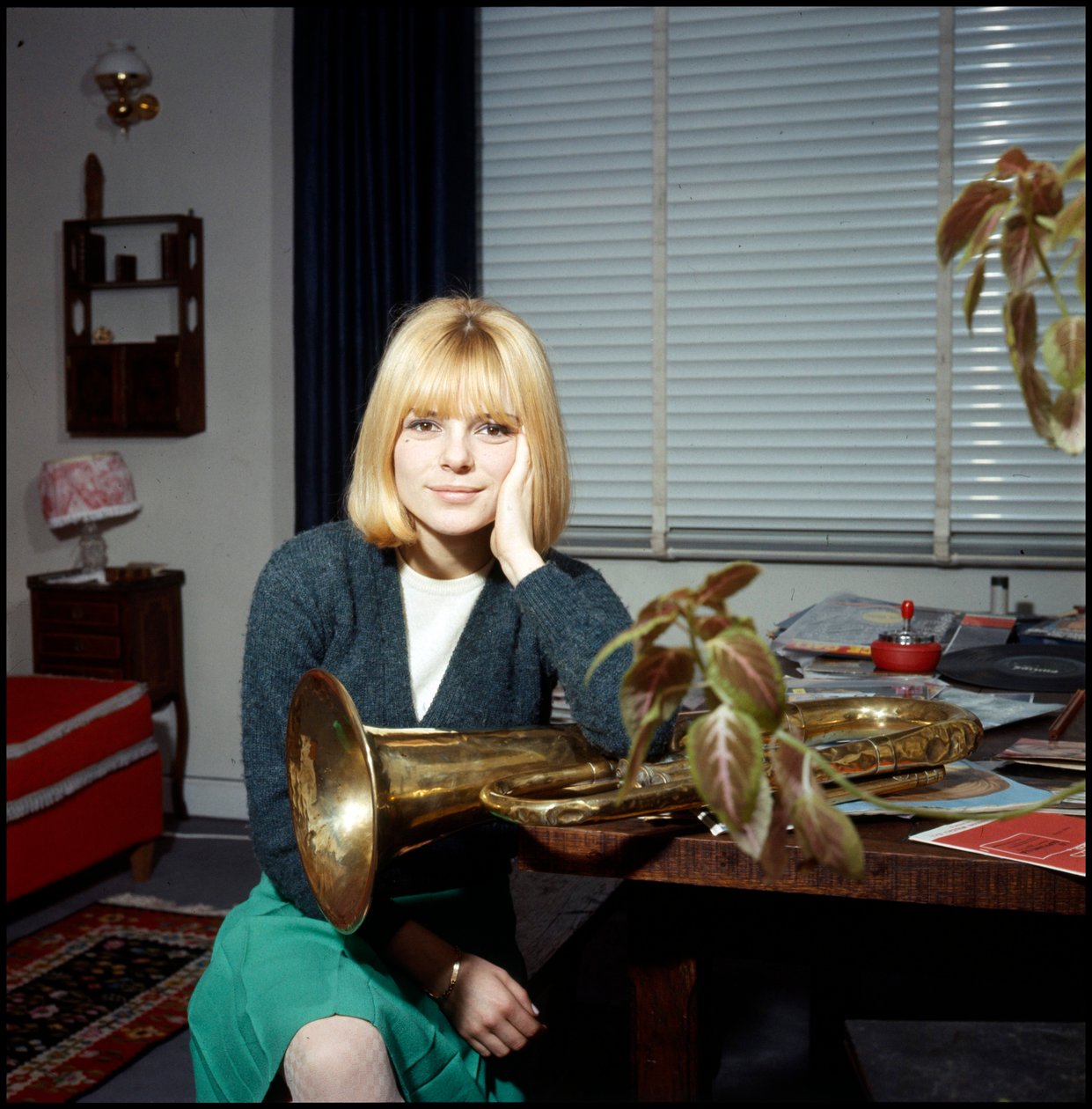 France Gall w domu, Paryż autorstwa Bartolome Esteban and studio Murillo