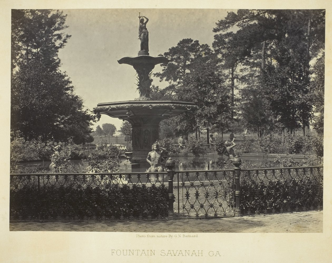 Fontanna, Savannah, GA autorstwa George N. Barnard
