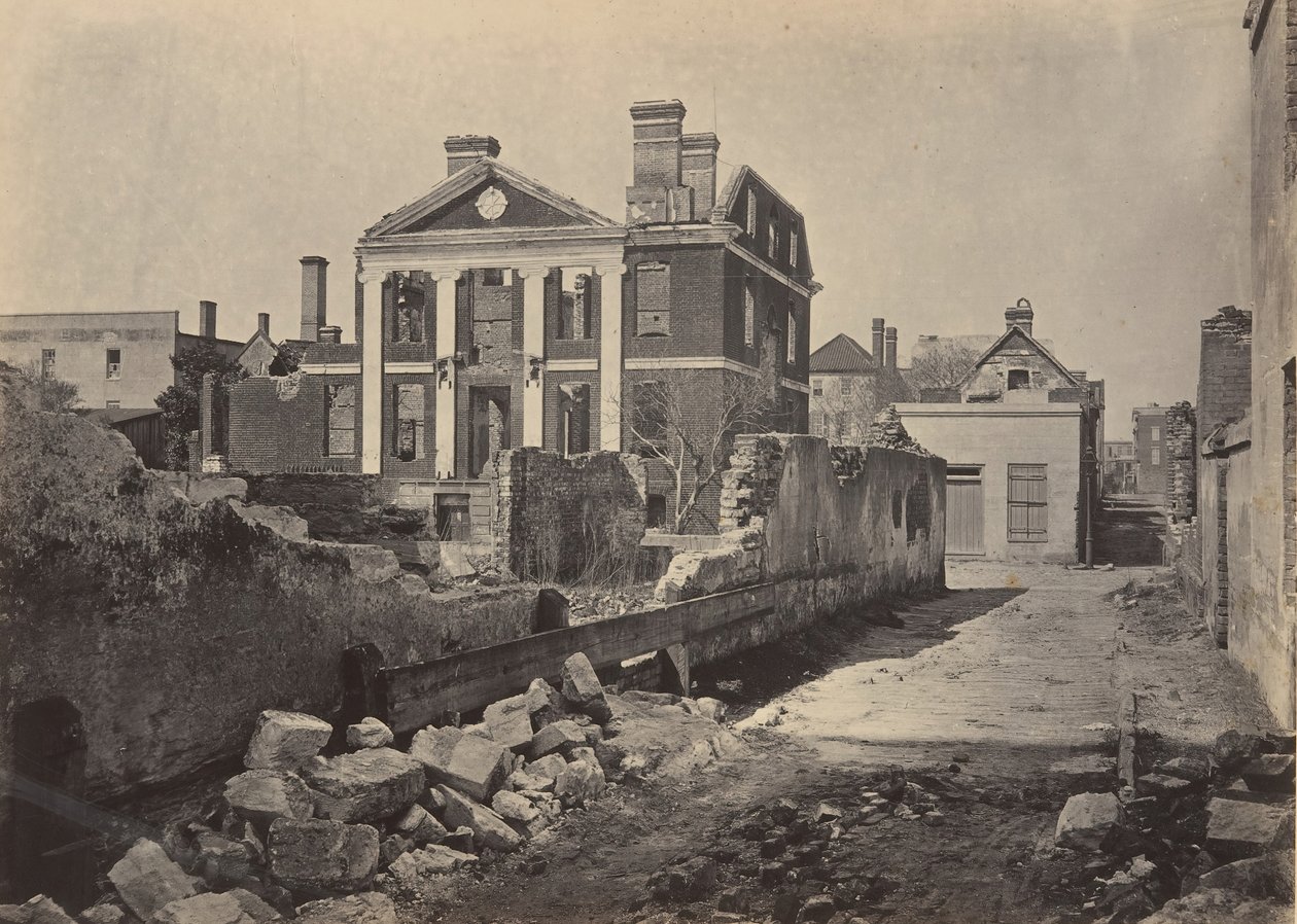 Ruiny rezydencji Pinckney, Charleston, Karolina Południowa, lata 60. XIX wieku. autorstwa George N. Barnard