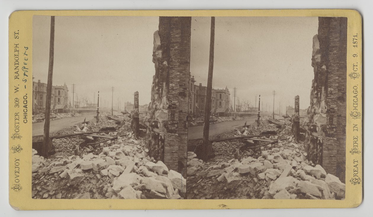 Stereogram przedstawiający ulicę Washington Street z rogu ulicy LaSalle patrzącej na wschód po pożarze Chicago w latach 1871 i 1871 (zdjęcie czarno-białe na uchwycie karty) autorstwa George N. Barnard