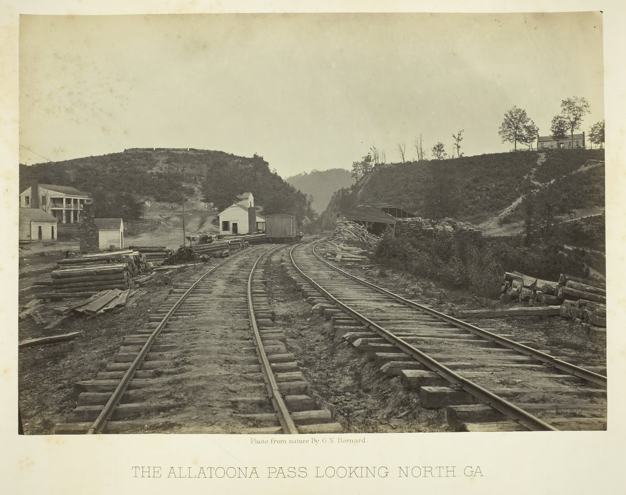 Przełęcz Allatoona, patrząc na północ, GA, 1866. autorstwa George N. Barnard