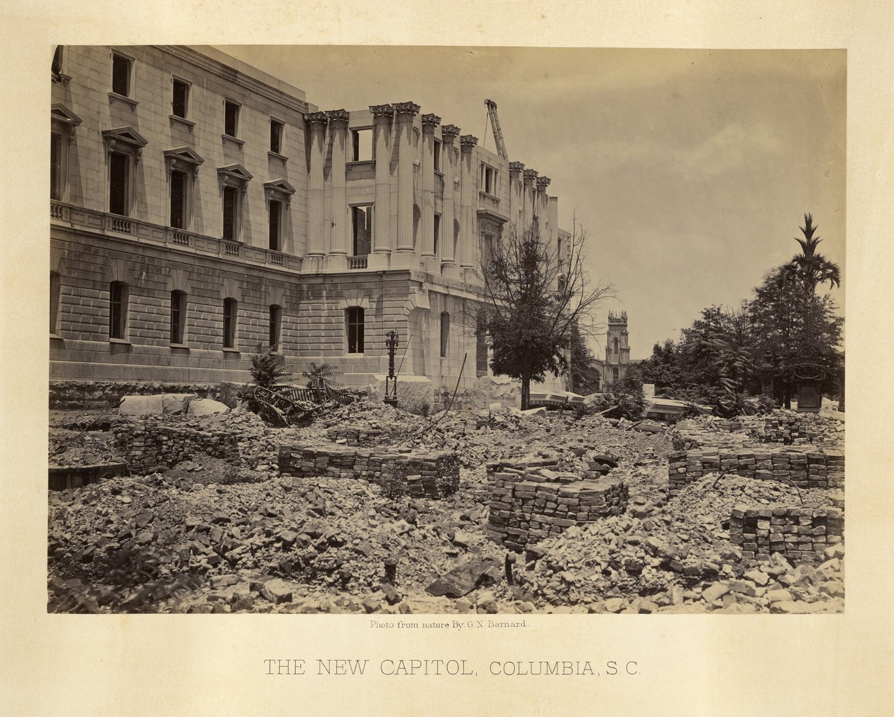 Nowy Kapitol, Columbia, Karolina Południowa autorstwa George N. Barnard