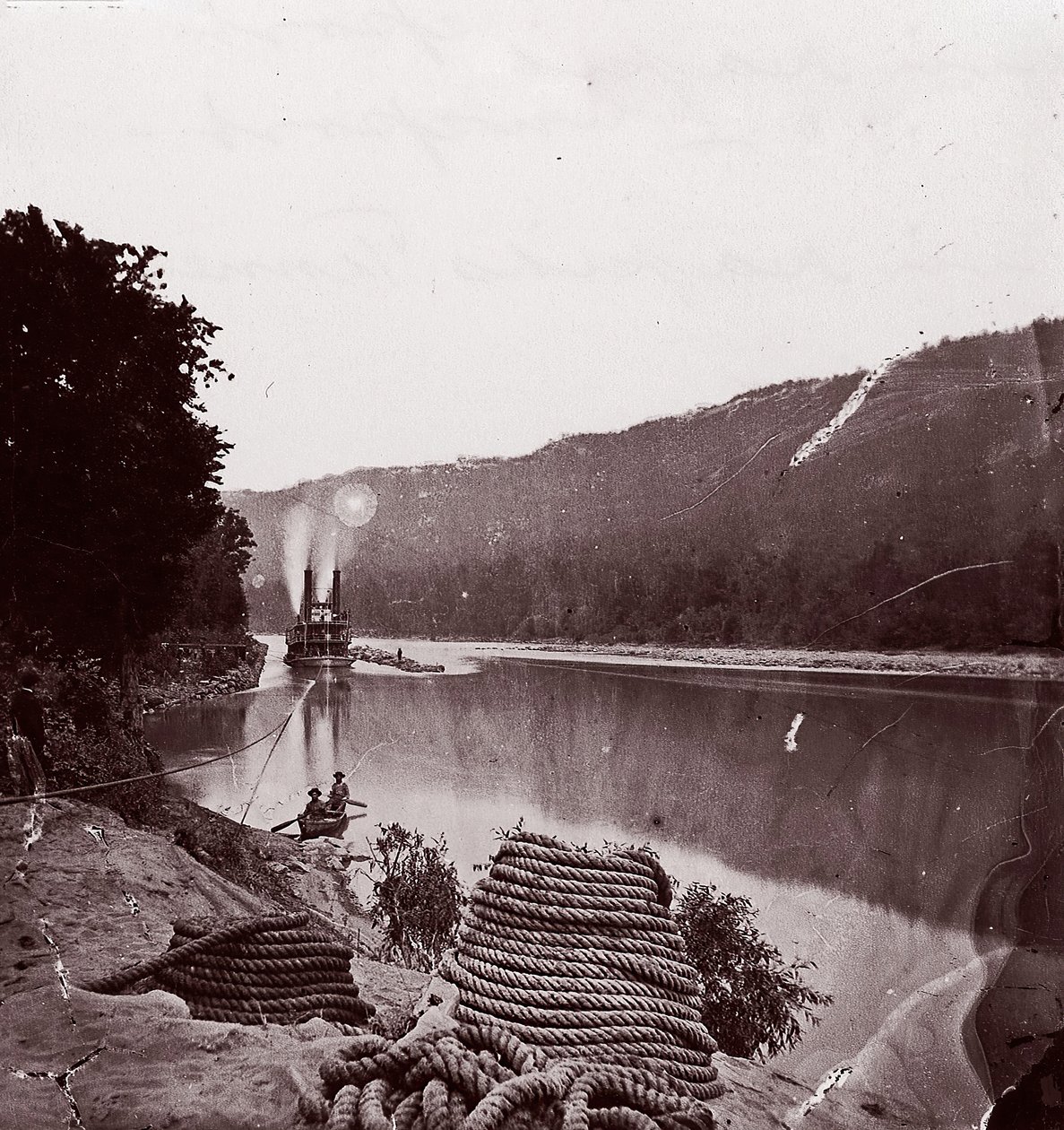 Transport amerykański w Rapids, Rzeka TennesseeThe Suck - Rzeka Tennessee poniżej Chattanooga..., ca. 1864. autorstwa George N. Barnard