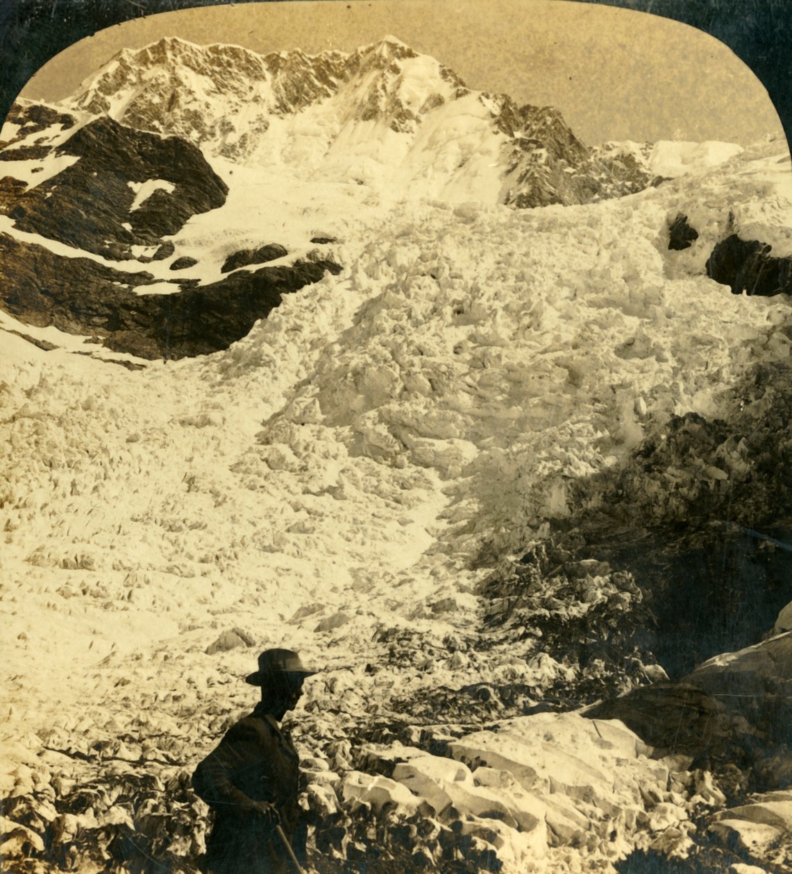 Wodospady lodowe Hochstetter, Nowa Zelandia, ok. 1909. autorstwa George Rose