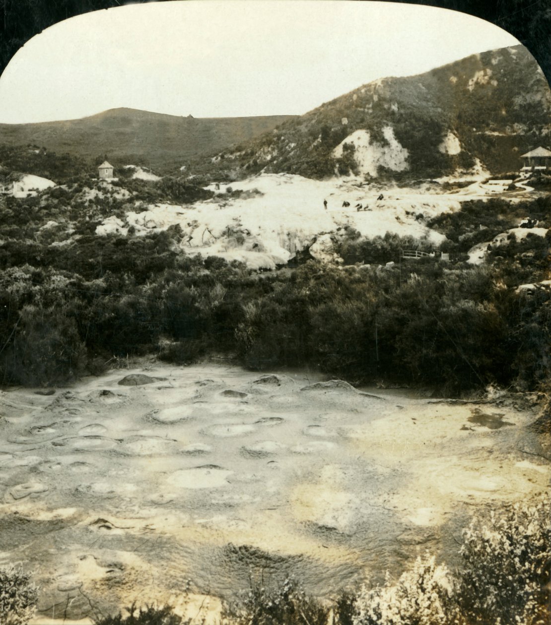 Garnek owsianki, Whaka, Rotorua, Nowa Zelandia, ok. 1909. autorstwa George Rose