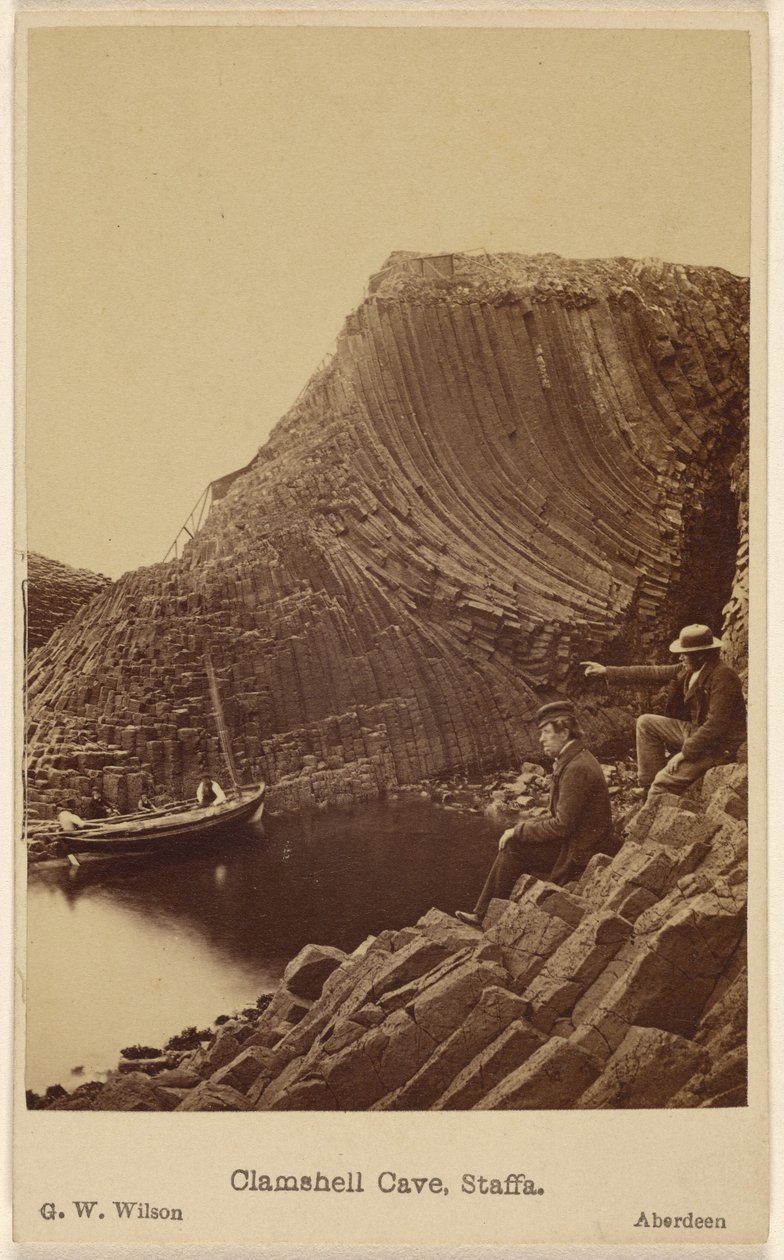 Jaskinia Clamshell, Staffa autorstwa George Washington Wilson